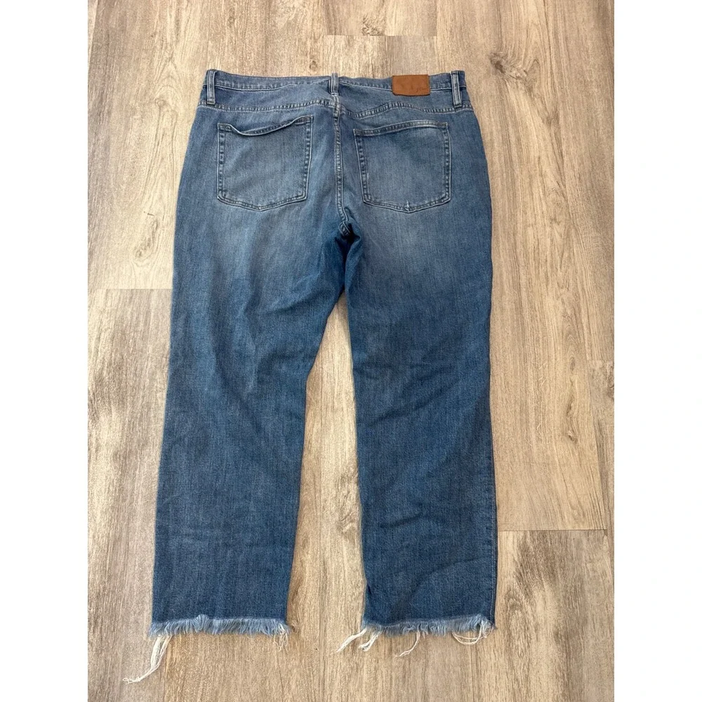J.Crew Slim Boyfriend Jeans Medium Wash Distressed Raw Hem Size 33 Womens